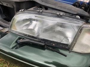 Used Headlight, left Volvo V70 (GW/LW/LZ) 2.4 20V 140 Price on request offered by N Kossen Autorecycling BV