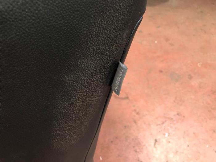 Seat, left from a Land Rover Freelander II 2.0 Si4 16V 2012