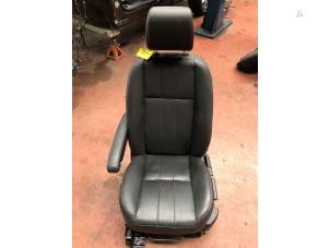 Used Seat, left Landrover Freelander II 2.0 Si4 16V Price on request offered by N Kossen Autorecycling BV