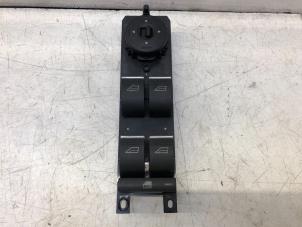 Used Electric window switch Ford Focus 3 1.0 Ti-VCT EcoBoost 12V 125 Price on request offered by N Kossen Autorecycling BV