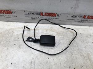 Used Front seatbelt buckle, right Volkswagen Up! (121) 1.0 12V 60 Price on request offered by N Kossen Autorecycling BV