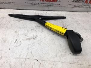 Used Rear wiper arm Ford Focus 3 1.0 Ti-VCT EcoBoost 12V 125 Price on request offered by N Kossen Autorecycling BV