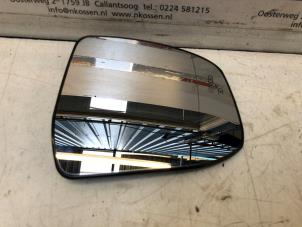 Gebrauchte Spiegelglas rechts Ford Focus 3 1.0 Ti-VCT EcoBoost 12V 125 Preis auf Anfrage angeboten von N Kossen Autorecycling BV