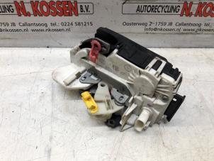 Used Front door lock mechanism 4-door, right Chrysler Voyager Price on request offered by N Kossen Autorecycling BV