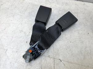 Used Rear seatbelt buckle, centre Ford Fiesta 6 (JA8) 1.6 16V Sport Price on request offered by N Kossen Autorecycling BV