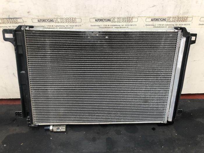 Usagé Radiateur clim Mercedes C (W204) 1.8 C-180 CGI 16V Prix sur demande proposé par N Kossen Autorecycling BV