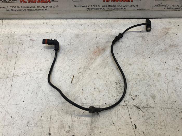 Begagnade ABS-sensor Mercedes C (W204) 1.8 C-180 CGI 16V Pris på förfrågan erbjuds av N Kossen Autorecycling BV