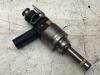 Injector (petrol injection) from a Mercedes-Benz C (W204) 1.8 C-180 CGI 16V 2011