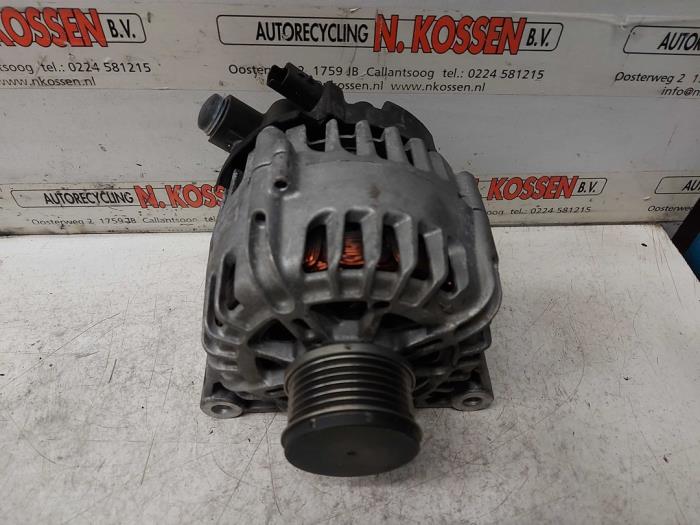 Begagnade Dynamo Opel Grandland (X) 1.2 Turbo 12V Pris på förfrågan erbjuds av N Kossen Autorecycling BV