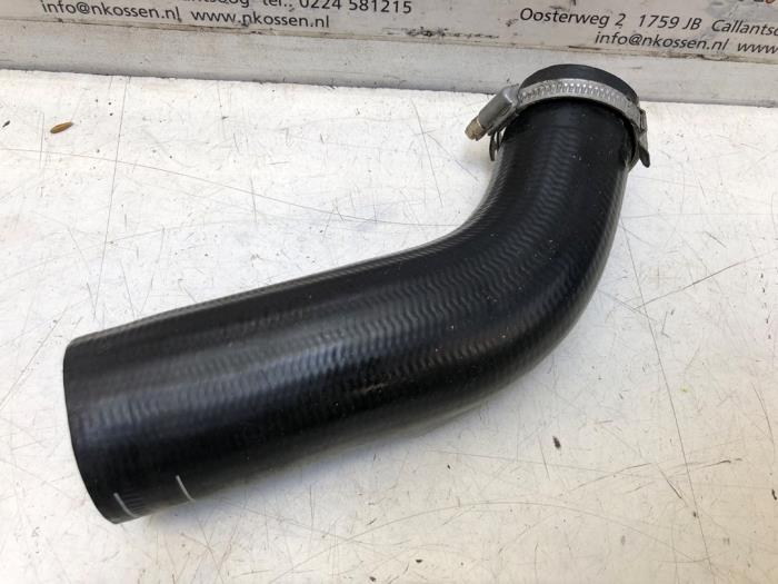 Gebrauchte Intercooler Schlauch Ford Transit Connect 1.8 TDCi 90 Preis auf Anfrage angeboten von N Kossen Autorecycling BV