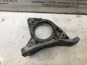 Used Support bearing, front right Renault Clio Price on request offered by N Kossen Autorecycling BV