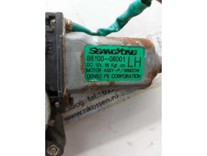 Used Door window motor Ssang Yong Rexton 2.7 Xdi RX/RJ 270 16V Price on request offered by N Kossen Autorecycling BV