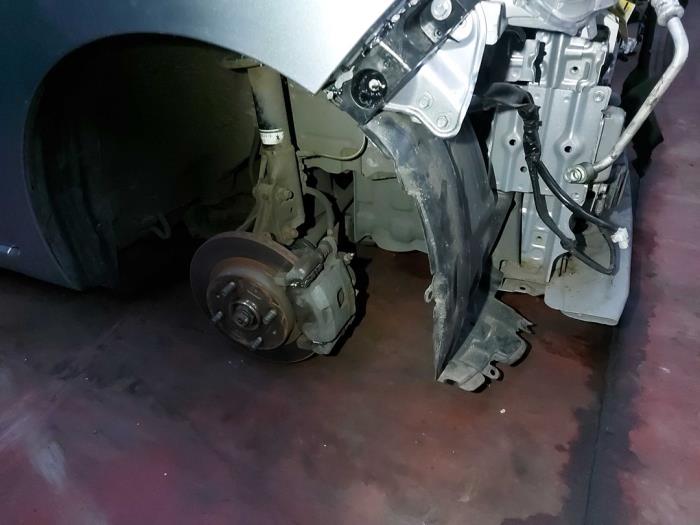 Używane Nadkole Daihatsu Cuore (L251/271/276) 1.0 12V DVVT Cena na żądanie oferowane przez N Kossen Autorecycling BV
