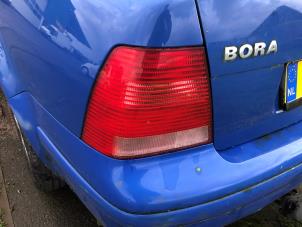Gebrauchte Rücklicht links Volkswagen Bora (1J2) 1.6 Preis auf Anfrage angeboten von N Kossen Autorecycling BV