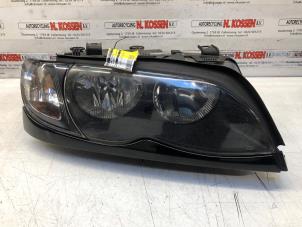 Used Headlight, right BMW 3 serie (E46/4) 318d 16V Price on request offered by N Kossen Autorecycling BV