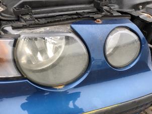 Used Headlight, right BMW 3 serie Compact (E46/5) 316ti 16V Price on request offered by N Kossen Autorecycling BV