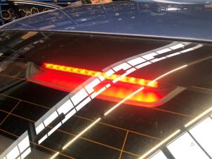 Używane Dodatkowe swiatlo stopu srodek BMW 3 serie Compact (E46/5) 316ti 16V Cena na żądanie oferowane przez N Kossen Autorecycling BV