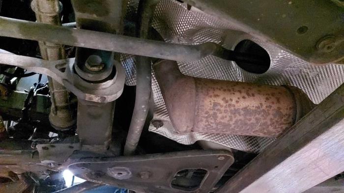 Używane Katalizator Renault Twingo II (CN) 1.2 16V Cena na żądanie oferowane przez N Kossen Autorecycling BV