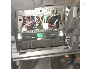 Used Fuse box Peugeot 307 (3A/C/D) 1.4 Price on request offered by N Kossen Autorecycling BV