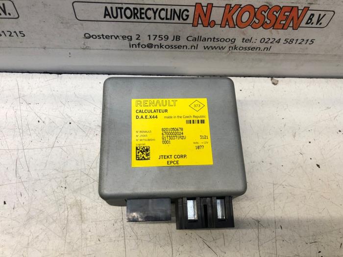 Usagé Ordinateur direction assistée Renault Twingo II (CN) 1.2 16V Prix sur demande proposé par N Kossen Autorecycling BV