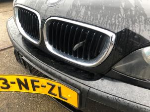 Used Grille BMW 3 serie (E46/4) 318d 16V Price on request offered by N Kossen Autorecycling BV