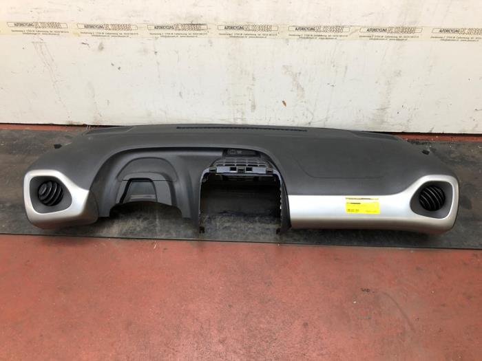 Używane Panel Toyota Aygo (B40) 1.0 12V VVT-i Cena na żądanie oferowane przez N Kossen Autorecycling BV