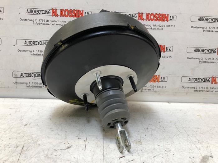Usados Servofreno Ford Ka+ 1.2 Precio de solicitud ofrecido por N Kossen Autorecycling BV
