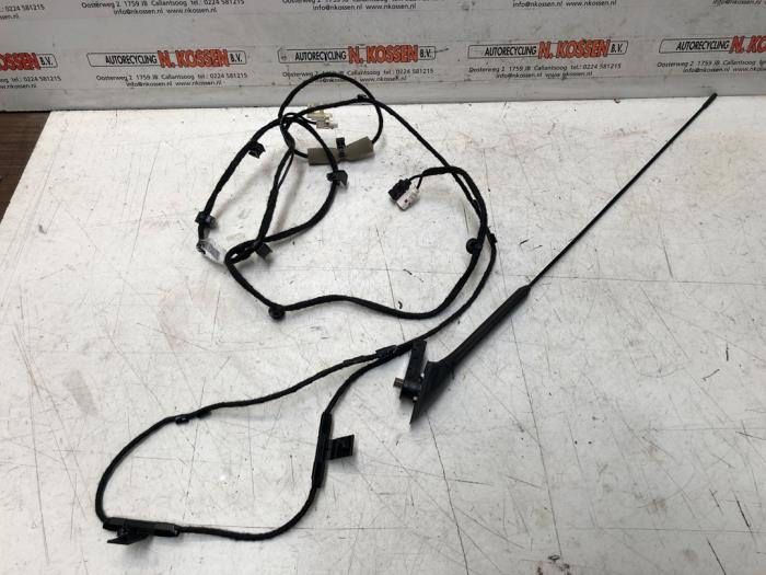 Używane Antena Ford Ka+ 1.2 Cena na żądanie oferowane przez N Kossen Autorecycling BV