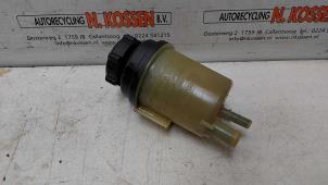 Used Power steering fluid reservoir Landrover Freelander II 2.0 Si4 16V Price on request offered by N Kossen Autorecycling BV