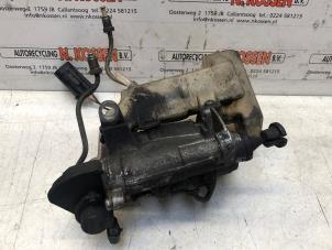 Used Robotised gearbox Renault Clio Price on request offered by N Kossen Autorecycling BV