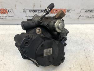 Used High pressure pump Mercedes Sprinter 3,5t (906.63) 314 CDI 16V Price on request offered by N Kossen Autorecycling BV