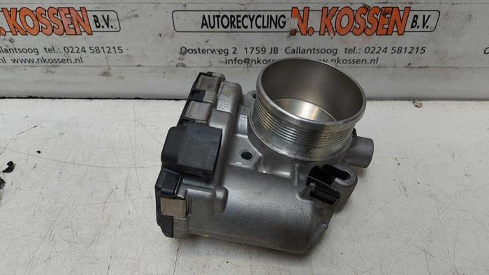 Usagé Boitier papillon Landrover Freelander II 2.0 Si4 16V Prix sur demande proposé par N Kossen Autorecycling BV