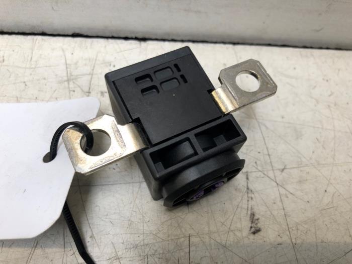 Begagnade Airbagsensor Audi A6 Pris på förfrågan erbjuds av N Kossen Autorecycling BV
