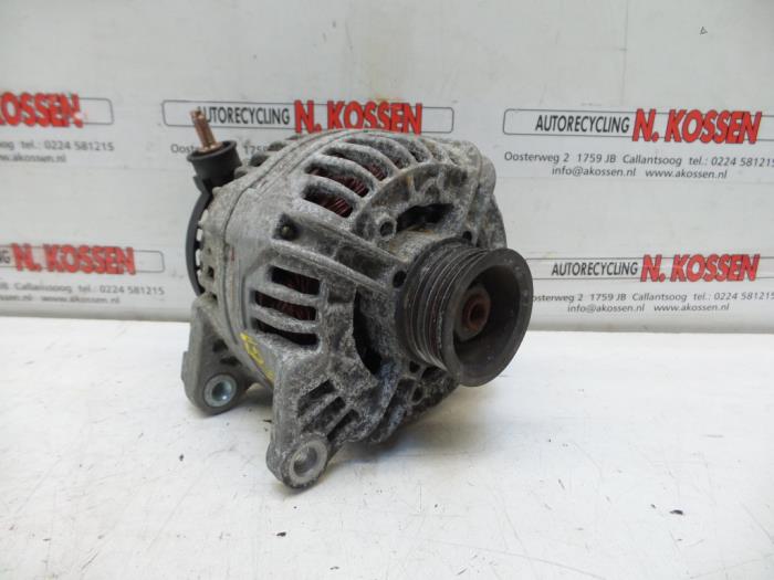 Usados Dinamo Jeep Grand Cherokee (WG/WJ) 4.0i Precio de solicitud ofrecido por N Kossen Autorecycling BV
