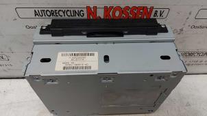 Usados Reproductor de CD Landrover Freelander II 2.0 Si4 16V Precio de solicitud ofrecido por N Kossen Autorecycling BV