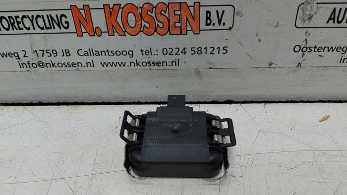 Begagnade Regnsensor Landrover Freelander II 2.0 Si4 16V Pris på förfrågan erbjuds av N Kossen Autorecycling BV