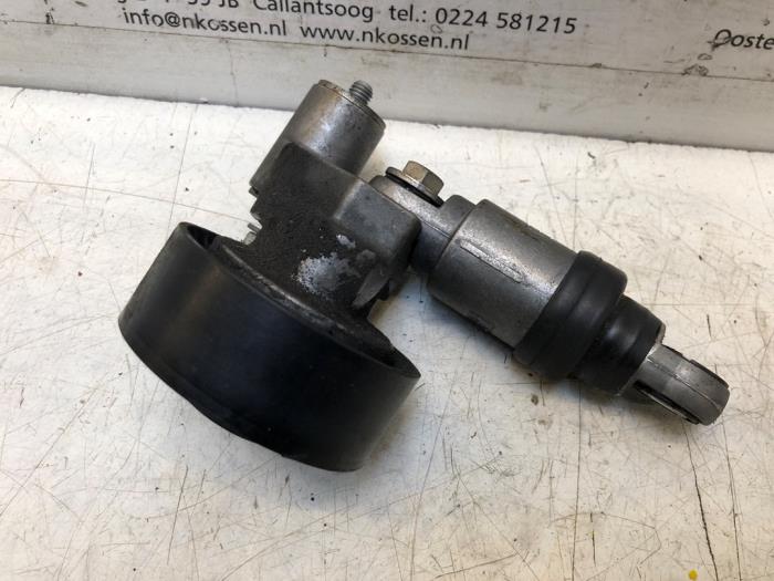 Usados Rodillo tensor correa múltiple BMW 6-Serie Precio de solicitud ofrecido por N Kossen Autorecycling BV