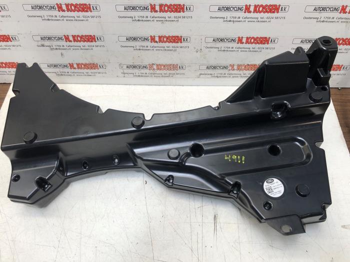 Używane Subwoofer Landrover Freelander II 2.0 Si4 16V Cena na żądanie oferowane przez N Kossen Autorecycling BV