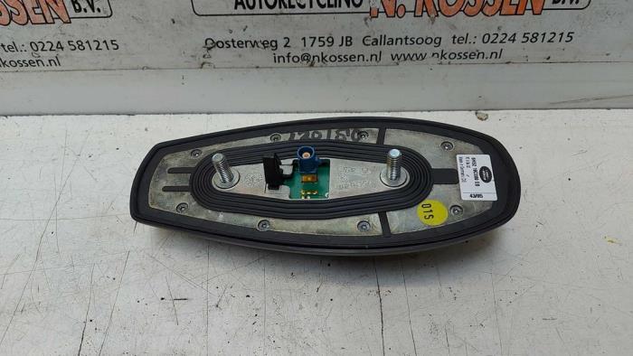 Używane Antena Landrover Freelander II 3.2 l6 24V Cena na żądanie oferowane przez N Kossen Autorecycling BV