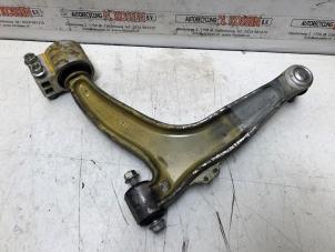 New Front wishbone, right Opel Vectra C GTS 1.8 16V Price on request offered by N Kossen Autorecycling BV