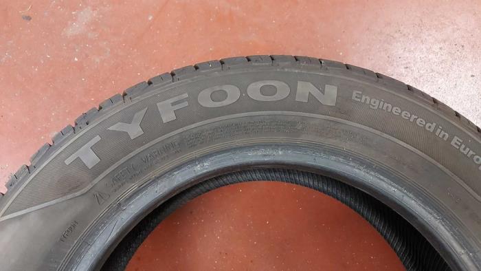 Tyre with tyre size 185/65/15 - TYFOON