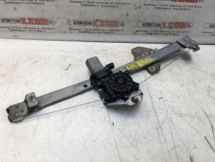 Used Wiper mechanism Dacia Lodgy (JS) 1.2 TCE 16V Price on request offered by N Kossen Autorecycling BV