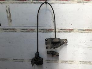 Used Spare wheel mechanism Nissan NV 400 Price on request offered by N Kossen Autorecycling BV
