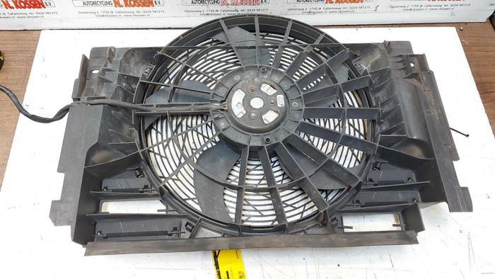 Air conditioning cooling fans from a BMW X5 (E53) 3.0d 24V 2002