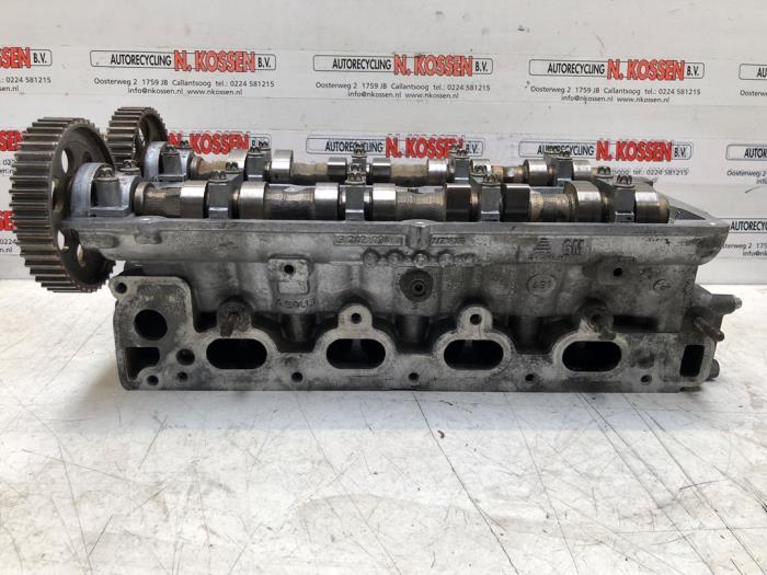 Cylinder head Opel Vectra - 9242094 Z18XE