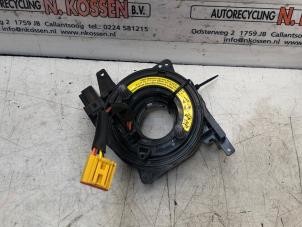 Usados Muelle de reloj airbag Volvo V40 (MV) 1.5 T3 16V Geartronic Precio de solicitud ofrecido por N Kossen Autorecycling BV