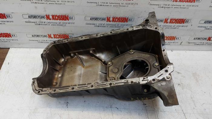 Usagé Couvercle carter Mazda MX-5 (NA18/35/6C/8C) 1.6i 16V Prix sur demande proposé par N Kossen Autorecycling BV