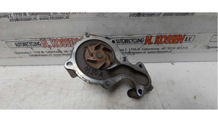 Begagnade Vattenpump Ford Focus Pris på förfrågan erbjuds av N Kossen Autorecycling BV