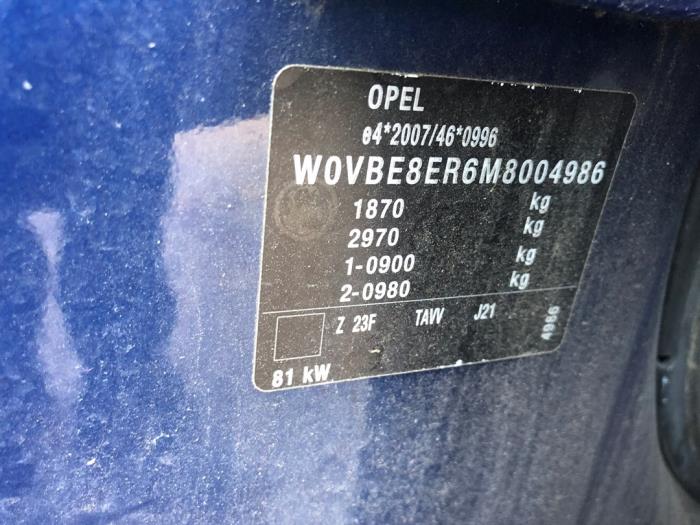 Siège gauche d'un Opel Astra K Sports Tourer 1.2 Turbo 12V 2021