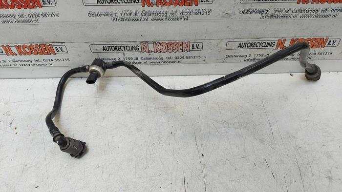 Begagnade Bromsslang Opel Astra K Sports Tourer 1.2 Turbo 12V Pris på förfrågan erbjuds av N Kossen Autorecycling BV